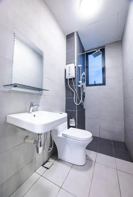 Apartment Ua26 #2Br Family Staycation Jelutong Ma­lay­sia